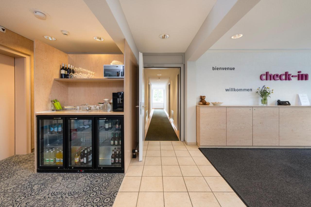 Baeren Self Check-In Hotel Solothurn Bagian luar foto