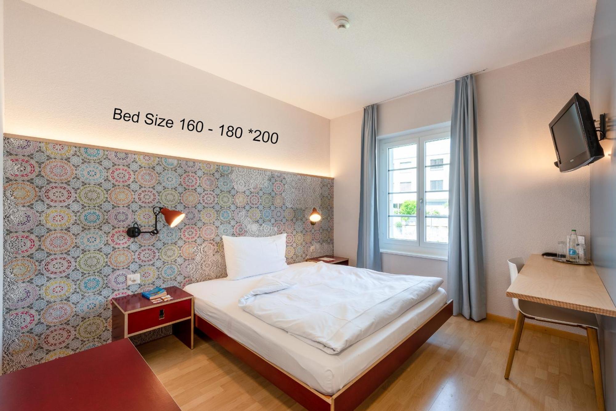 Baeren Self Check-In Hotel Solothurn Ruang foto