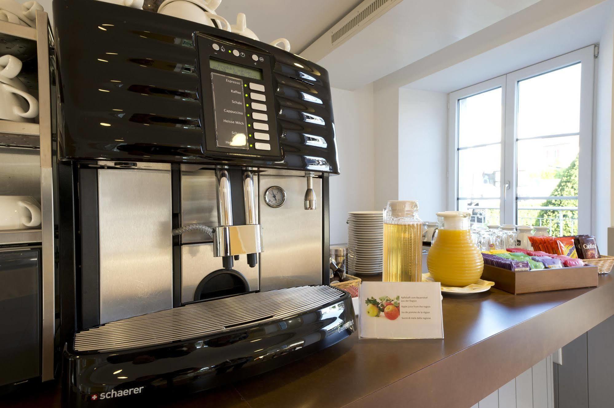 Baeren Self Check-In Hotel Solothurn Bagian luar foto